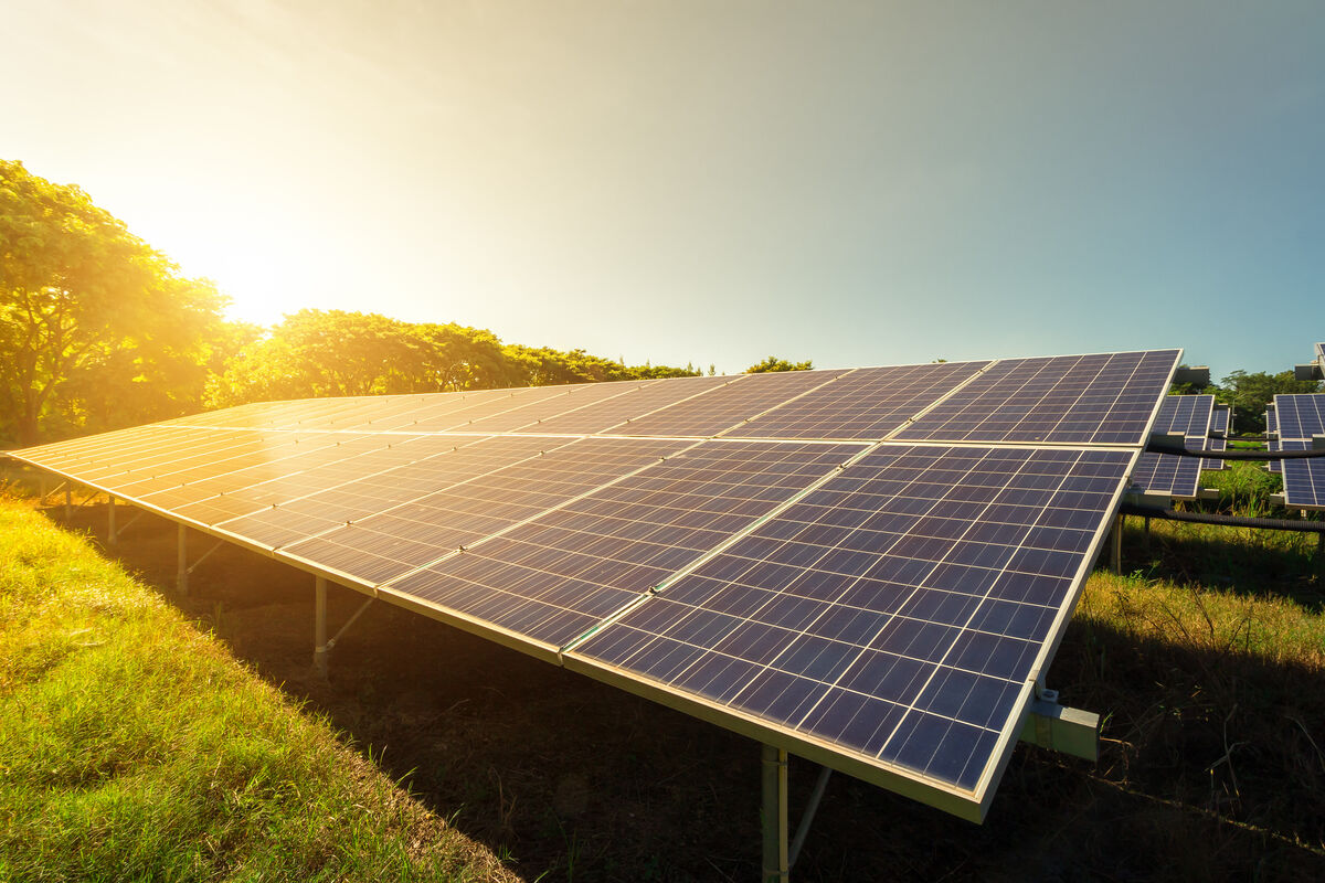 découvrez les dernières avancées et tendances de l'énergie solaire en 2025. explorez comment cette ressource renouvelable transforme notre quotidien et contribue à un avenir plus durable.