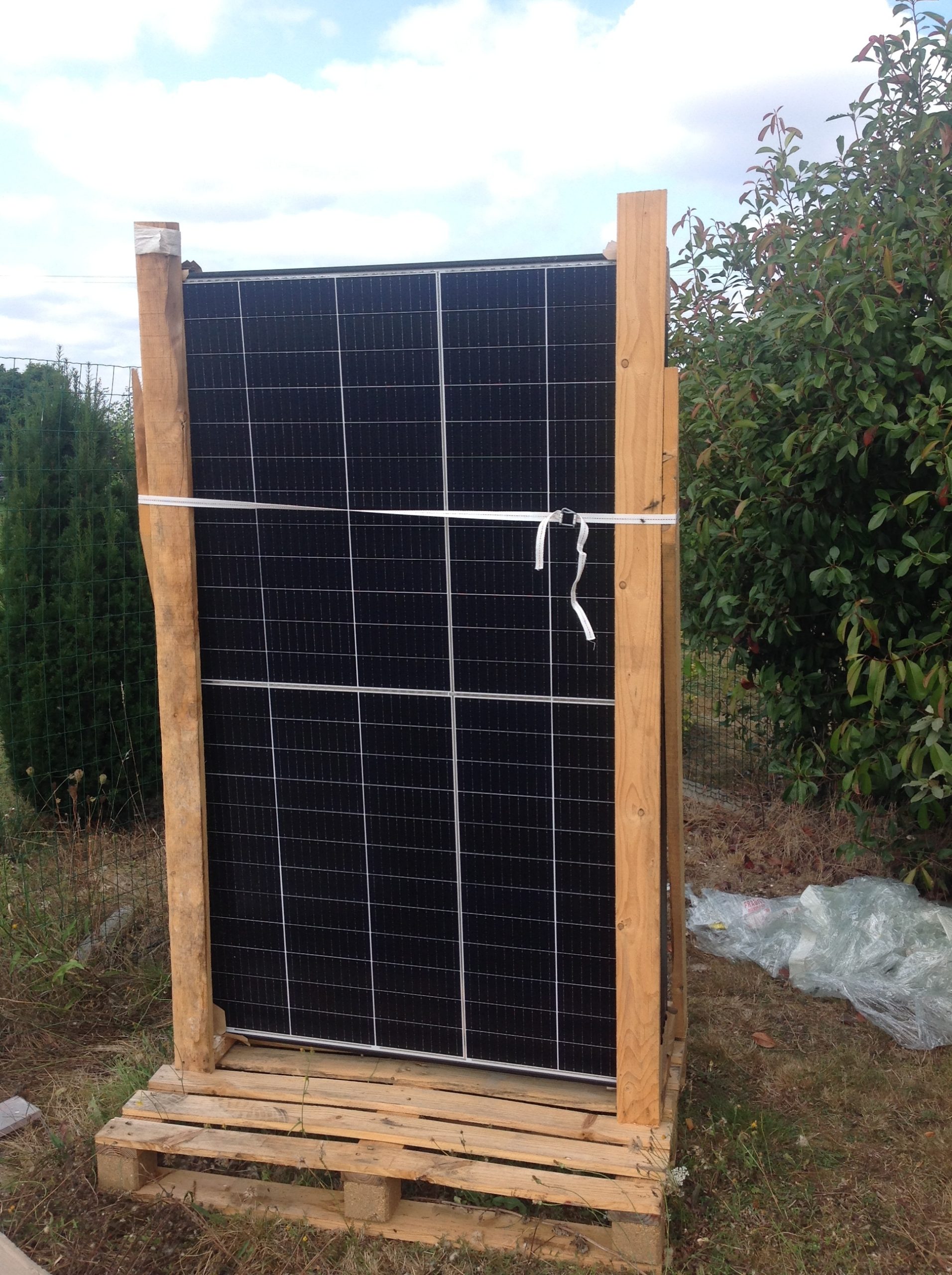 découvrez notre forum photovoltaïque, un espace d'échange dédié aux passionnés et professionnels du solaire. partagez vos expériences, posez vos questions et restez informé des dernières innovations et tendances en matière d'énergie solaire.