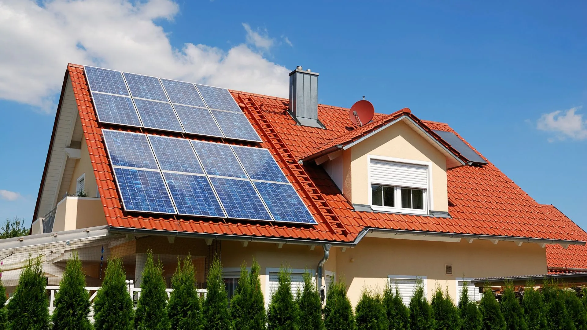d&eacute;couvrez notre guide complet sur l'&eacute;nergie solaire : apprenez tout sur les avantages, les technologies disponibles, les conseils d'installation et comment r&eacute;duire vos factures d'&eacute;lectricit&eacute; gr&acirc;ce &agrave; cette source d'&eacute;nergie renouvelable et durable.