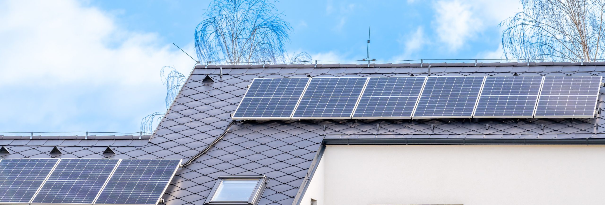 découvrez notre guide photovoltaïque complet pour comprendre le fonctionnement des panneaux solaires, leurs avantages, et comment les intégrer efficacement dans votre projet d'énergie renouvelable.