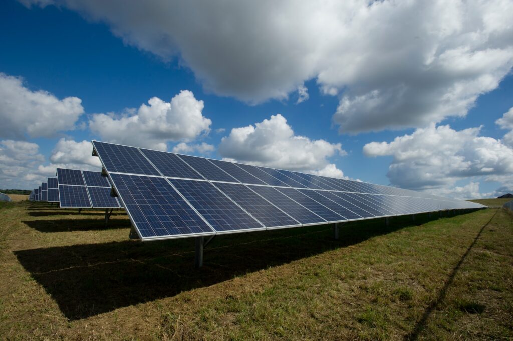 d&eacute;couvrez notre plateforme de mod&eacute;ration d&eacute;di&eacute;e aux forums sur le photovolta&iuml;que, o&ugrave; passionn&eacute;s et experts &eacute;changent des id&eacute;es, partagent des conseils et discutent des derni&egrave;res innovations dans le domaine des &eacute;nergies renouvelables.