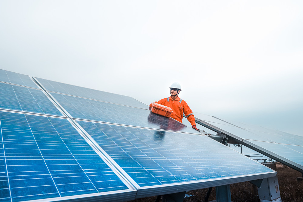 d&eacute;couvrez comment r&eacute;soudre les probl&egrave;mes techniques li&eacute;s aux syst&egrave;mes photovolta&iuml;ques. guide complet sur les pannes courantes, les solutions efficaces et les conseils d'experts pour optimiser votre installation solaire.