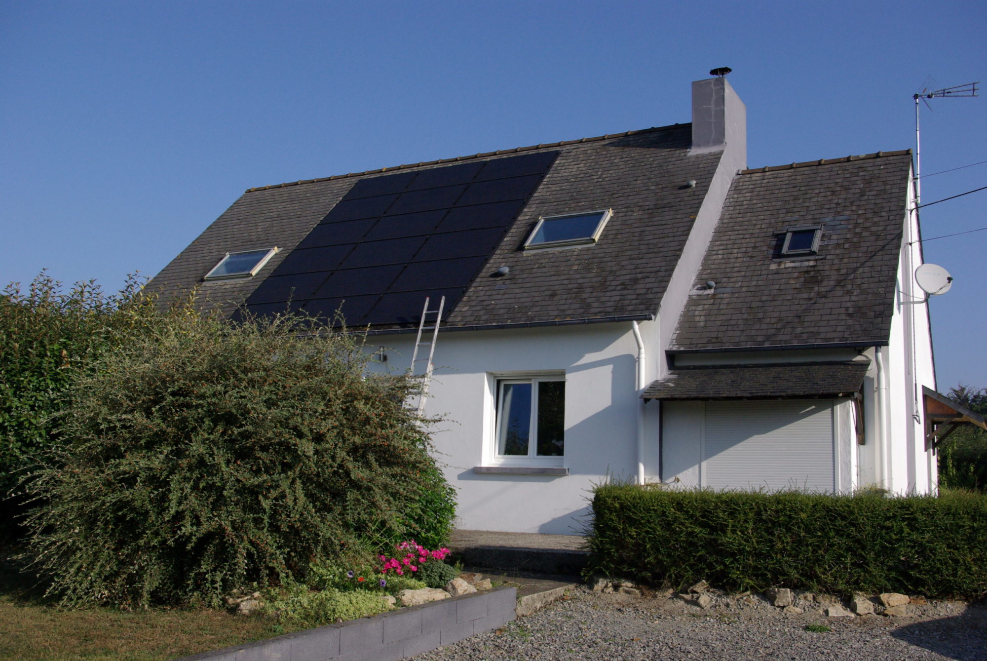 d&eacute;couvrez le r&ocirc;le cl&eacute; des experts de forums photovolta&iuml;ques dans l'optimisation des syst&egrave;mes solaires. apprenez comment leur expertise permet d'&eacute;clairer les choix techniques, d'am&eacute;liorer l'efficacit&eacute; &eacute;nerg&eacute;tique et de favoriser une transition &eacute;nerg&eacute;tique durable.