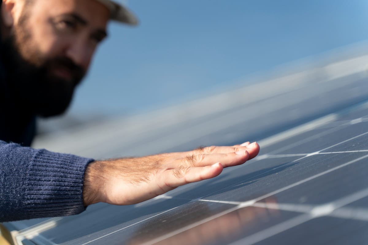d&eacute;couvrez le r&ocirc;le essentiel des experts dans le forum photovolta&iuml;que, o&ugrave; ils partagent leurs connaissances, conseils et innovations pour optimiser l'&eacute;nergie solaire. rejoignez la conversation et apprenez des meilleurs professionnels du secteur.