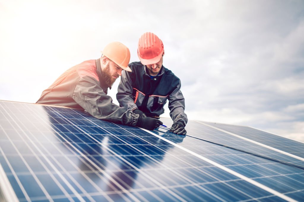 d&eacute;couvrez nos meilleures astuces pour optimiser l'utilisation de l'&eacute;nergie photovolta&iuml;que. apprenez comment maximiser la production d'&eacute;nergie solaire, r&eacute;duire vos factures d'&eacute;lectricit&eacute; et contribuer &agrave; un avenir durable gr&acirc;ce &agrave; l'&eacute;nergie renouvelable.