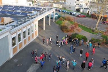 participez au forum solaire de lorient, un &eacute;v&eacute;nement incontournable d&eacute;di&eacute; aux &eacute;nergies renouvelables. d&eacute;couvrez les derni&egrave;res innovations, &eacute;changez avec des experts du secteur et explorez les solutions photovolta&iuml;ques pour un avenir durable.