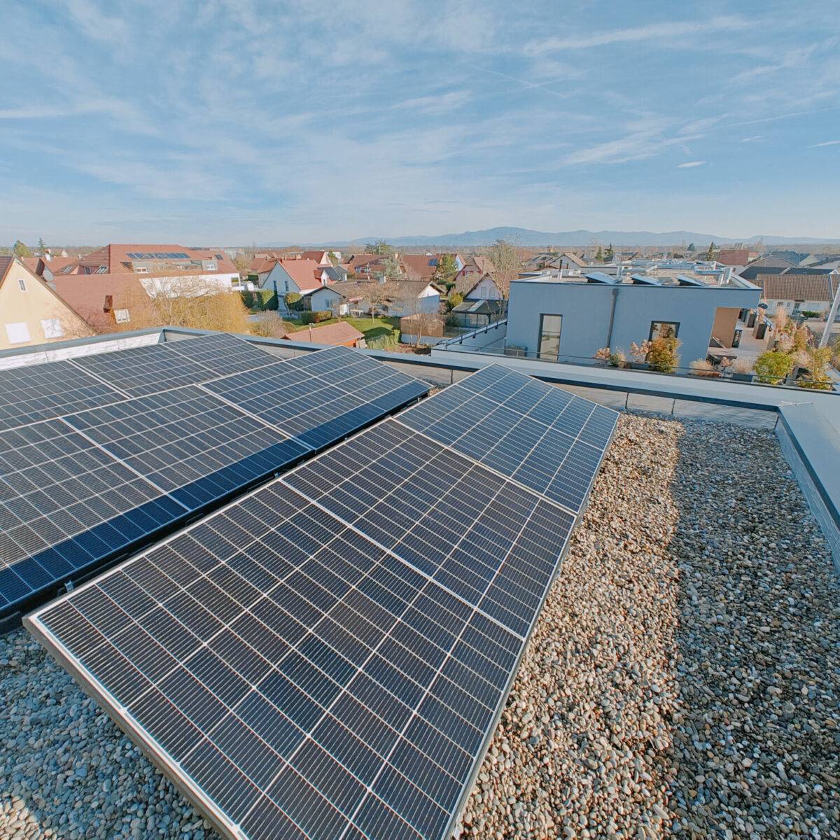 d&eacute;couvrez nos services professionnels d'installation de panneaux solaires &agrave; colmar. b&eacute;n&eacute;ficiez d'une &eacute;nergie renouvelable et r&eacute;duisez vos factures d'&eacute;lectricit&eacute; gr&acirc;ce &agrave; nos solutions adapt&eacute;es &agrave; vos besoins.