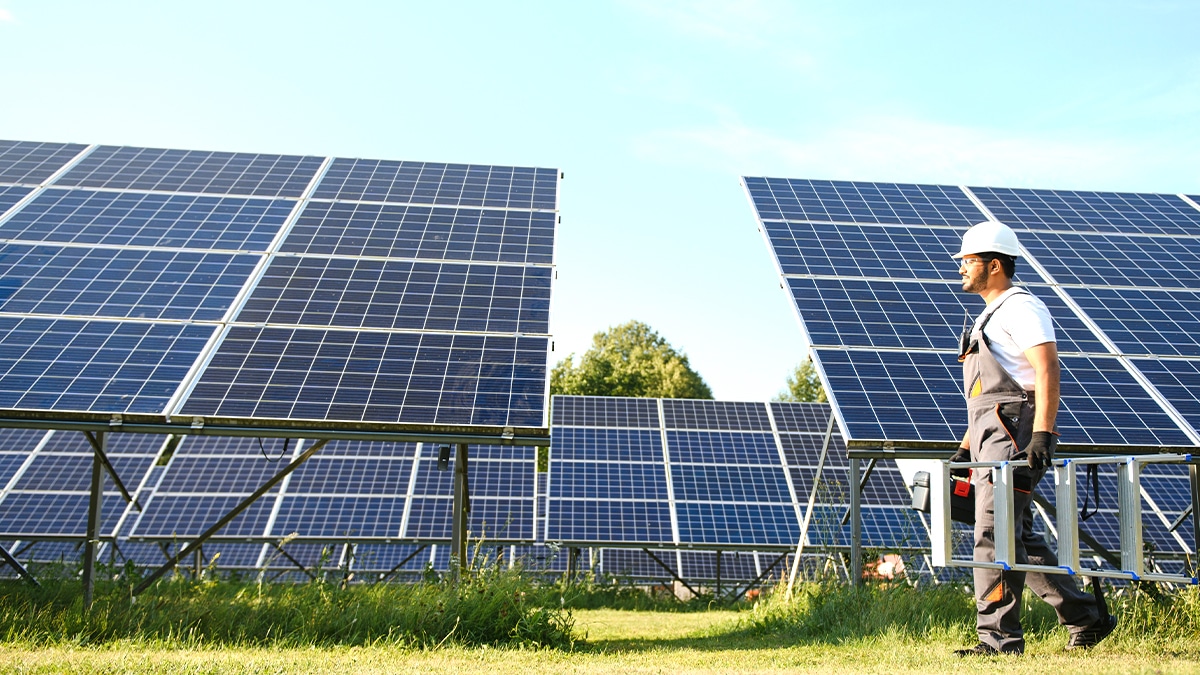 d&eacute;couvrez comment l'investissement dans le photovolta&iuml;que peut transformer votre consommation d'&eacute;nergie, r&eacute;duire vos factures et contribuer &agrave; un avenir durable. profitez d'opportunit&eacute;s rentables tout en pr&eacute;servant l'environnement.