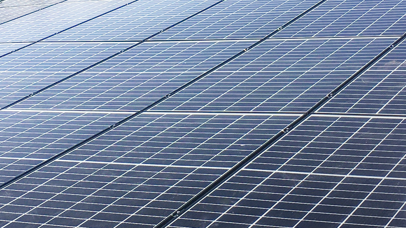 d&eacute;couvrez notre guide photovolta&iuml;que essentiel pour tout savoir sur l'&eacute;nergie solaire. apprenez &agrave; choisir, installer et optimiser vos panneaux solaires pour r&eacute;duire vos factures d'&eacute;lectricit&eacute; et prot&eacute;ger l'environnement.