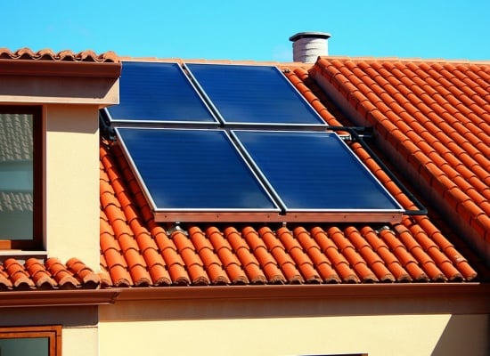 d&eacute;couvrez le solaire thermique, une solution innovante et &eacute;cologique pour produire de l'eau chaude et chauffer votre habitat. profitez des &eacute;nergies renouvelables pour r&eacute;duire vos factures et diminuer votre empreinte carbone gr&acirc;ce &agrave; des syst&egrave;mes performants et adapt&eacute;s &agrave; vos besoins.