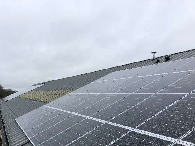 d&eacute;couvrez le projet citoyen du parc solaire de lescar, une initiative locale pour produire une &eacute;nergie propre et renouvelable tout en impliquant les habitants dans la transition &eacute;cologique.